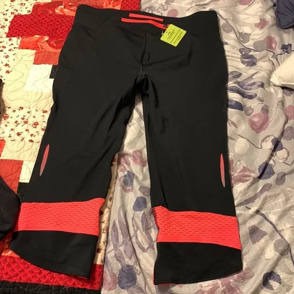 Under Armour legging —SOLD - Picture 5 of 8